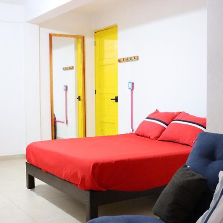 Hotel Casa Mandarine , Amazing Private Rooms W Balcony, Rooftop, Hammocks, Ac, Smartv, 100Mbs! Zihuatanejo Exterior foto
